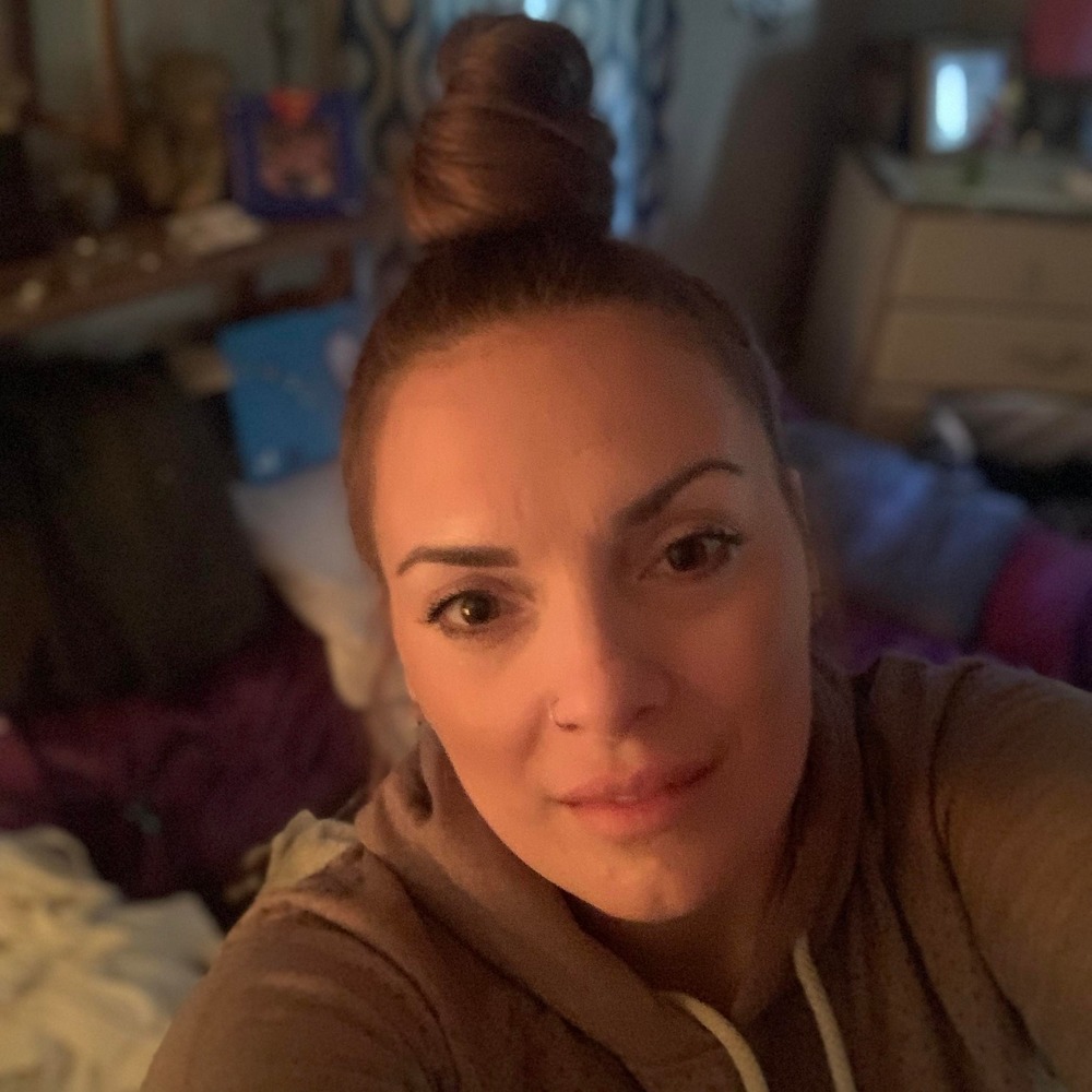 Meet your Posher, Crystal